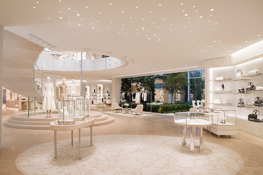 Dior 30 Montaigne Reopen 2022 march