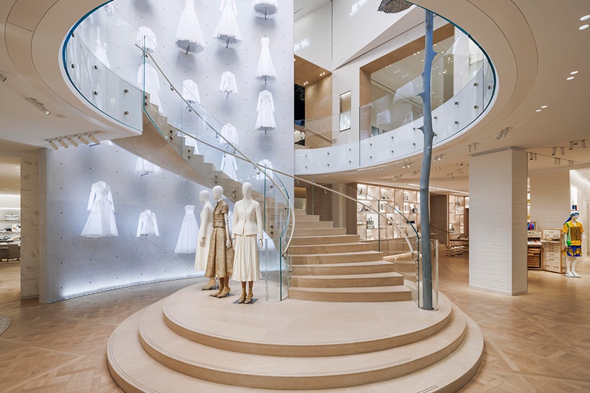 Dior 30 Montaigne Reopen 2022 march