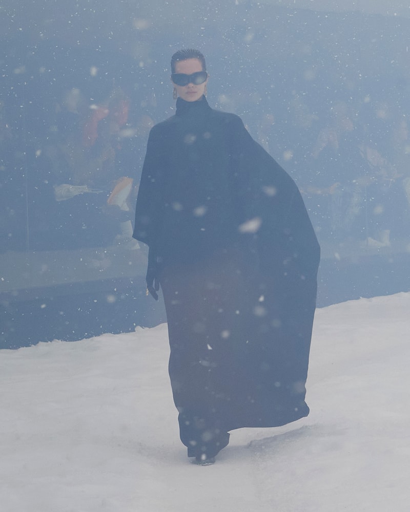 balenciaga 2022 FW storm pfw runway looks 