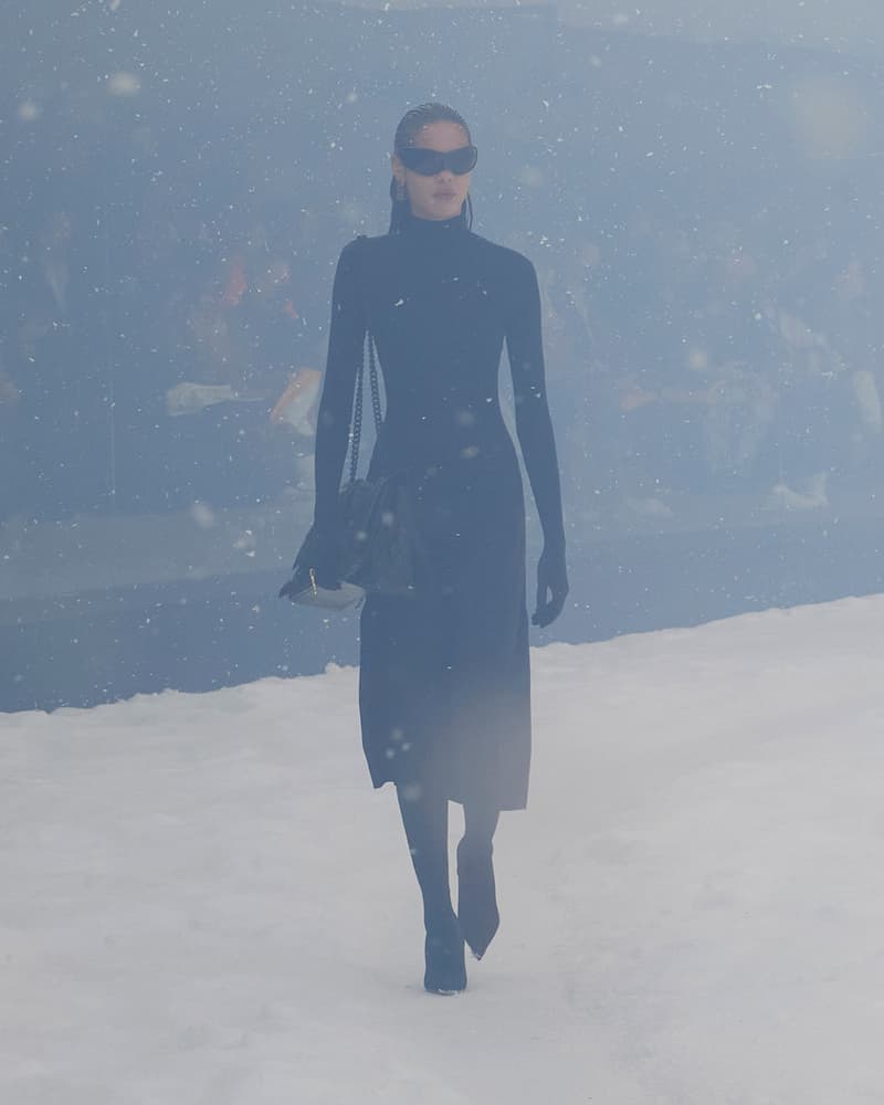 balenciaga 2022 FW storm pfw runway looks 