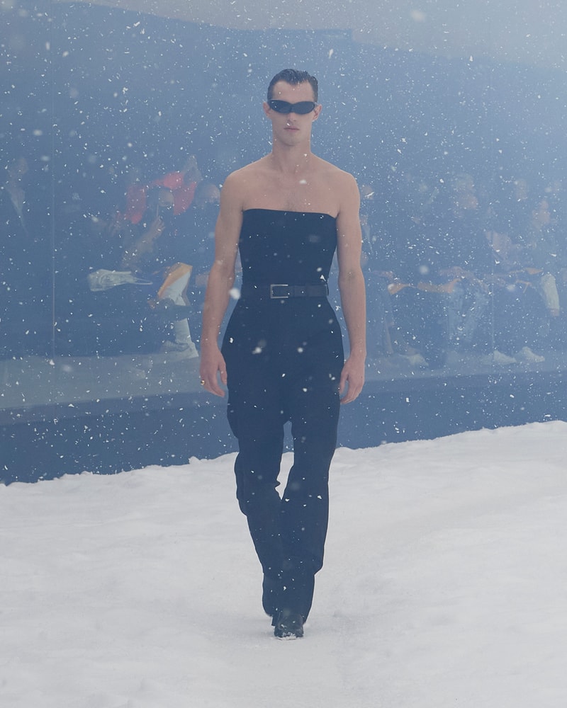 balenciaga 2022 FW storm pfw runway looks 