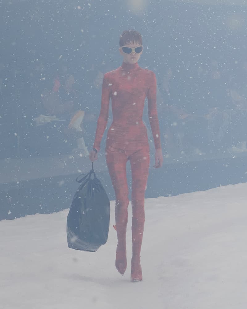 balenciaga 2022 FW storm pfw runway looks 