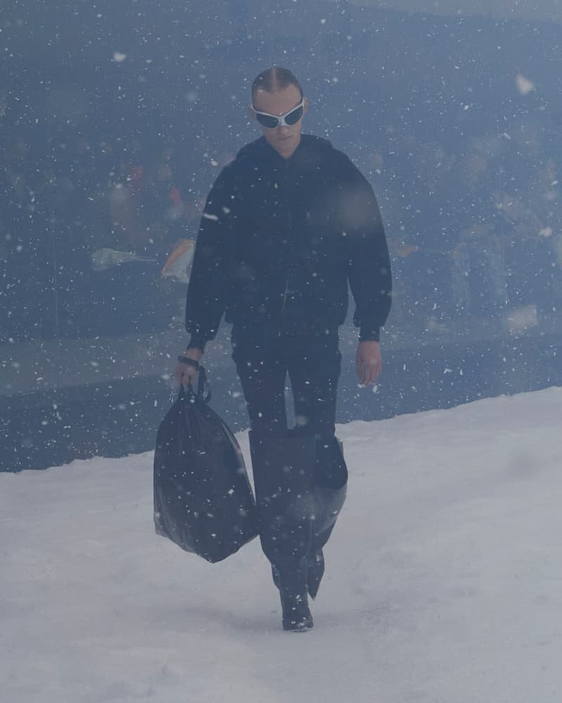 balenciaga 2022 FW storm pfw runway looks 