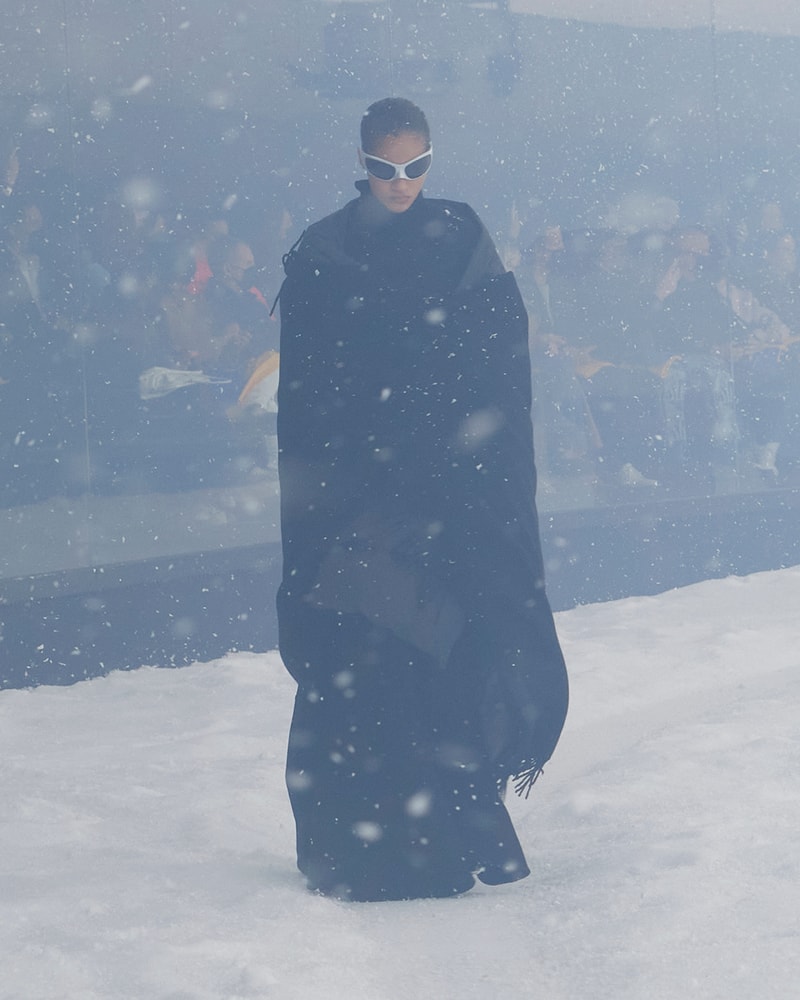 balenciaga 2022 FW storm pfw runway looks 