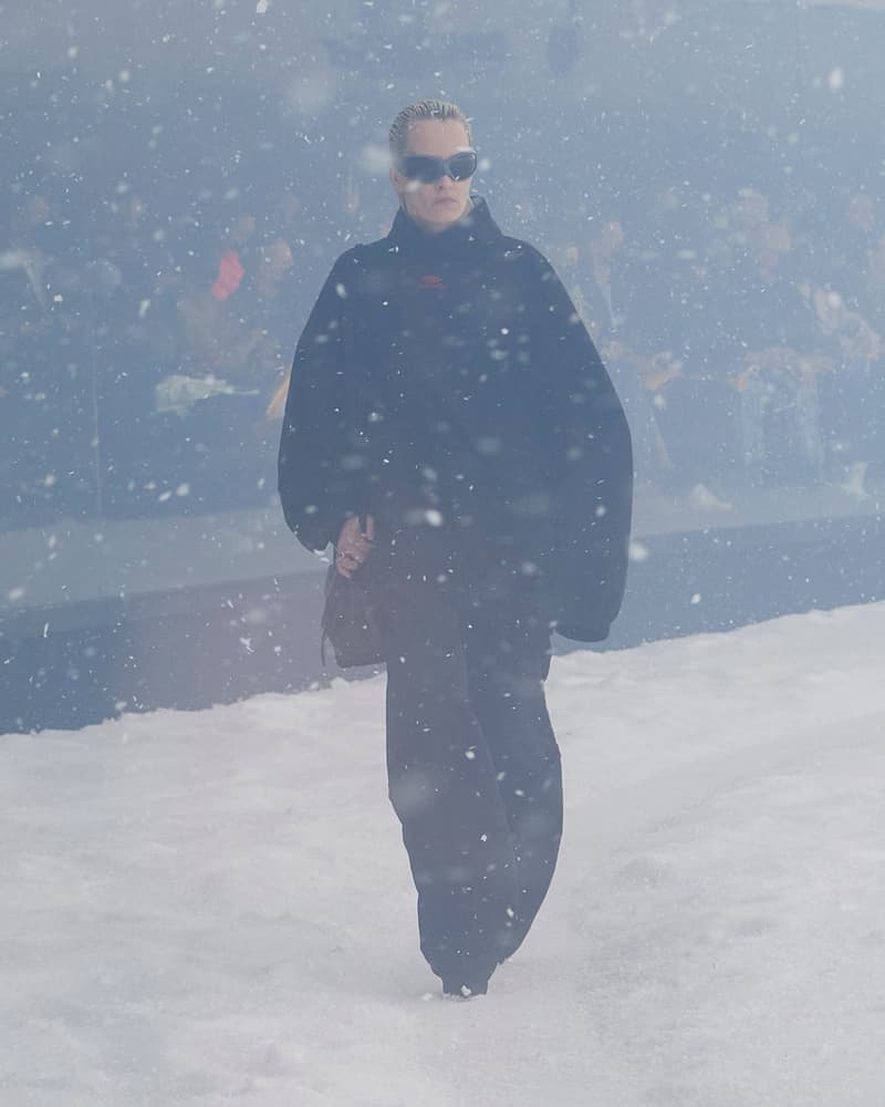 balenciaga 2022 FW storm pfw runway looks 