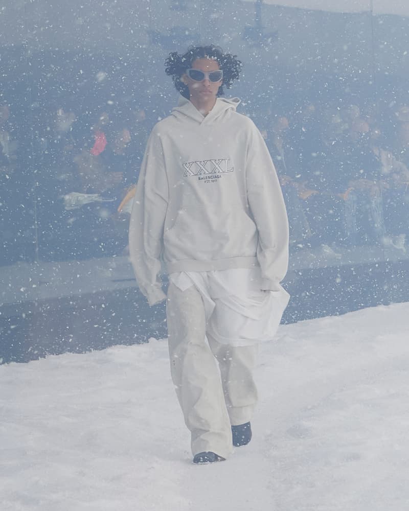 balenciaga 2022 FW storm pfw runway looks 