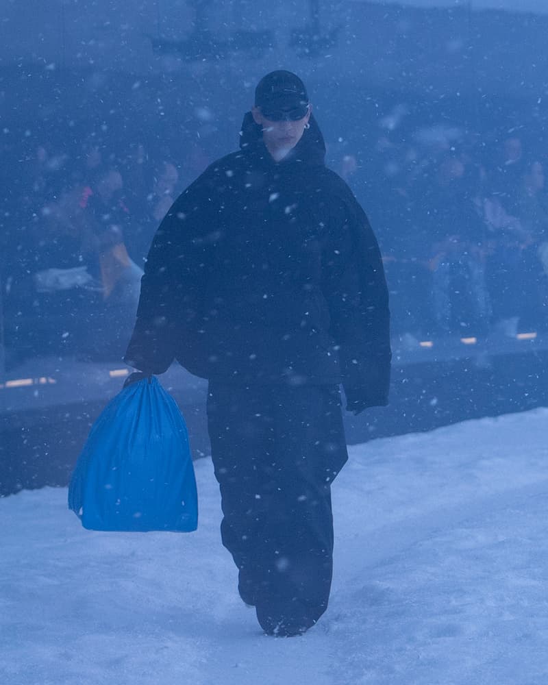 balenciaga 2022 FW storm pfw runway looks 