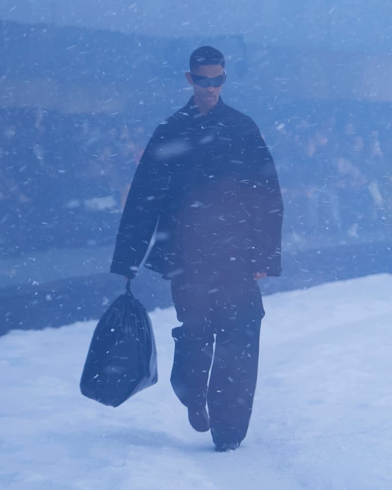 balenciaga 2022 FW storm pfw runway looks 