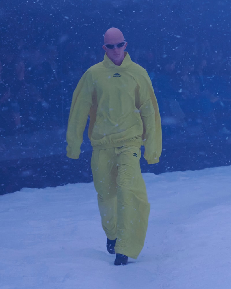 balenciaga 2022 FW storm pfw runway looks 