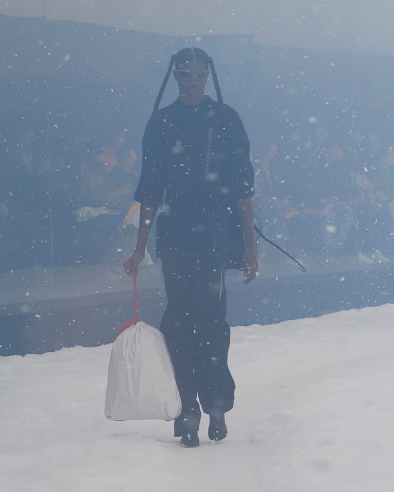 balenciaga 2022 FW storm pfw runway looks 