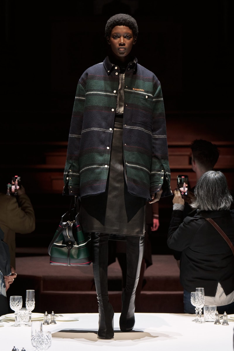 burberry 2022 fw runway london Riccardo Tisci london women