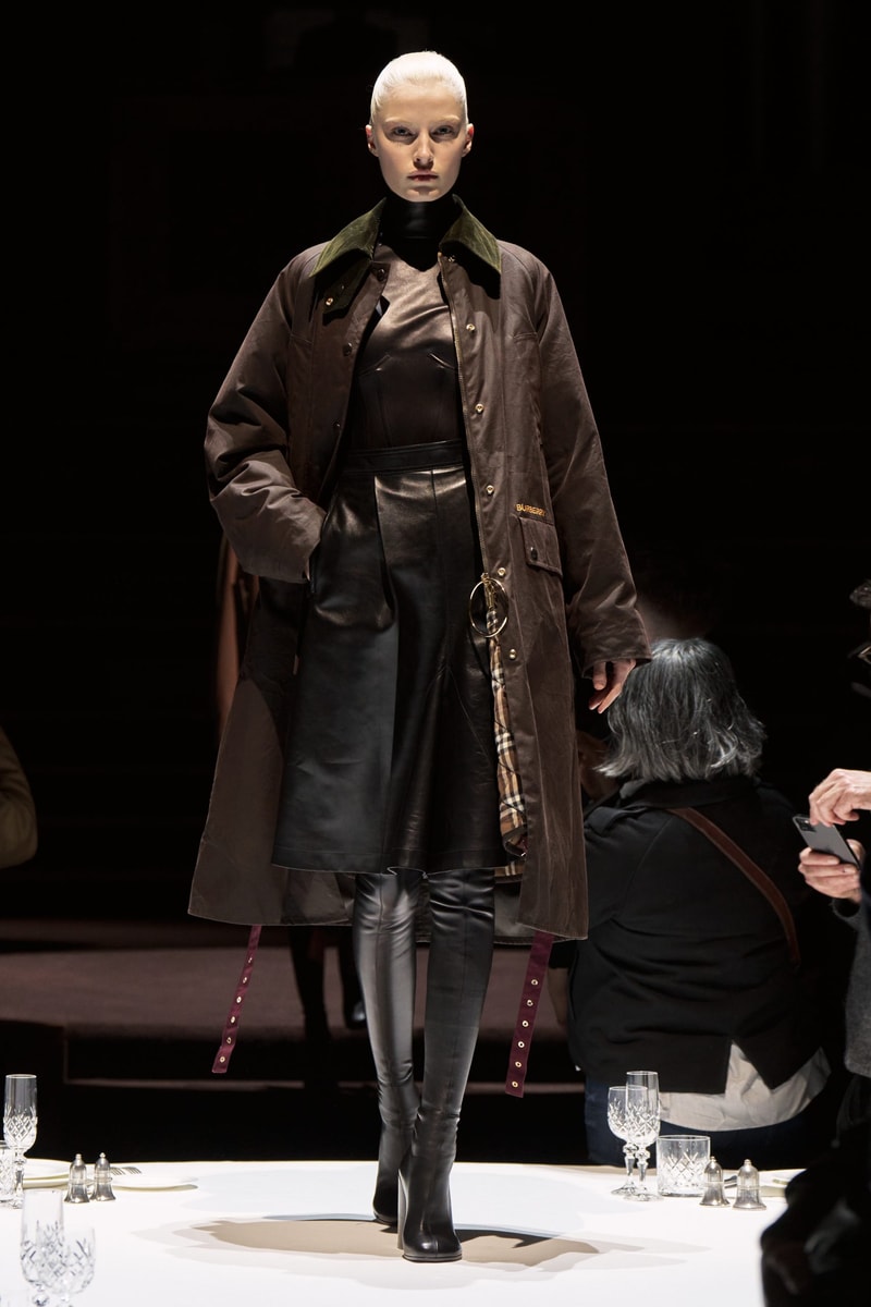 burberry 2022 fw runway london Riccardo Tisci london women