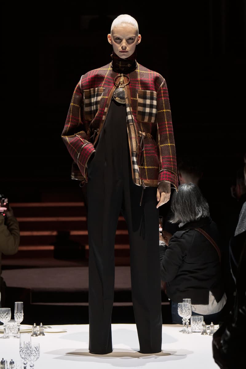 burberry 2022 fw runway london Riccardo Tisci london women