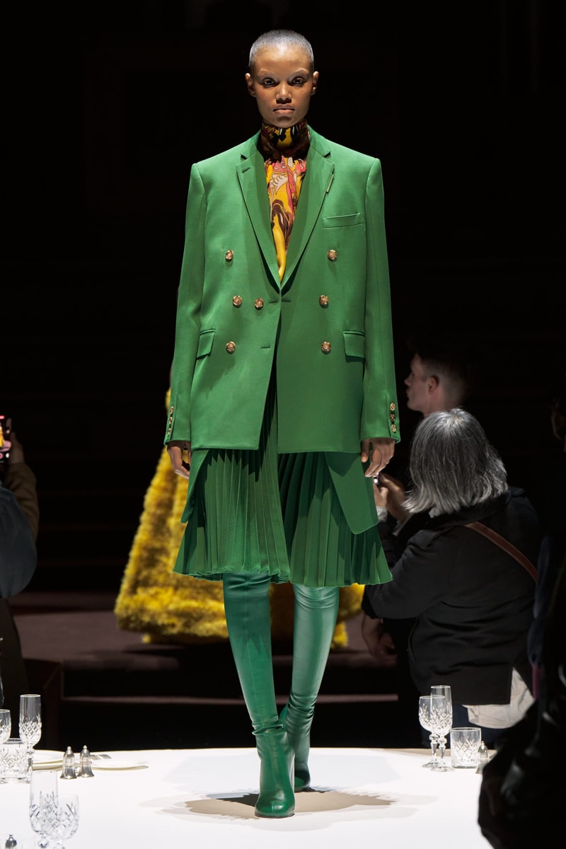 burberry 2022 fw runway london Riccardo Tisci london women