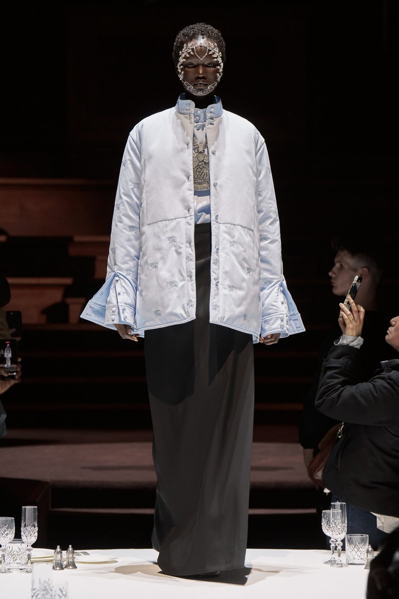 burberry 2022 fw runway london Riccardo Tisci london women