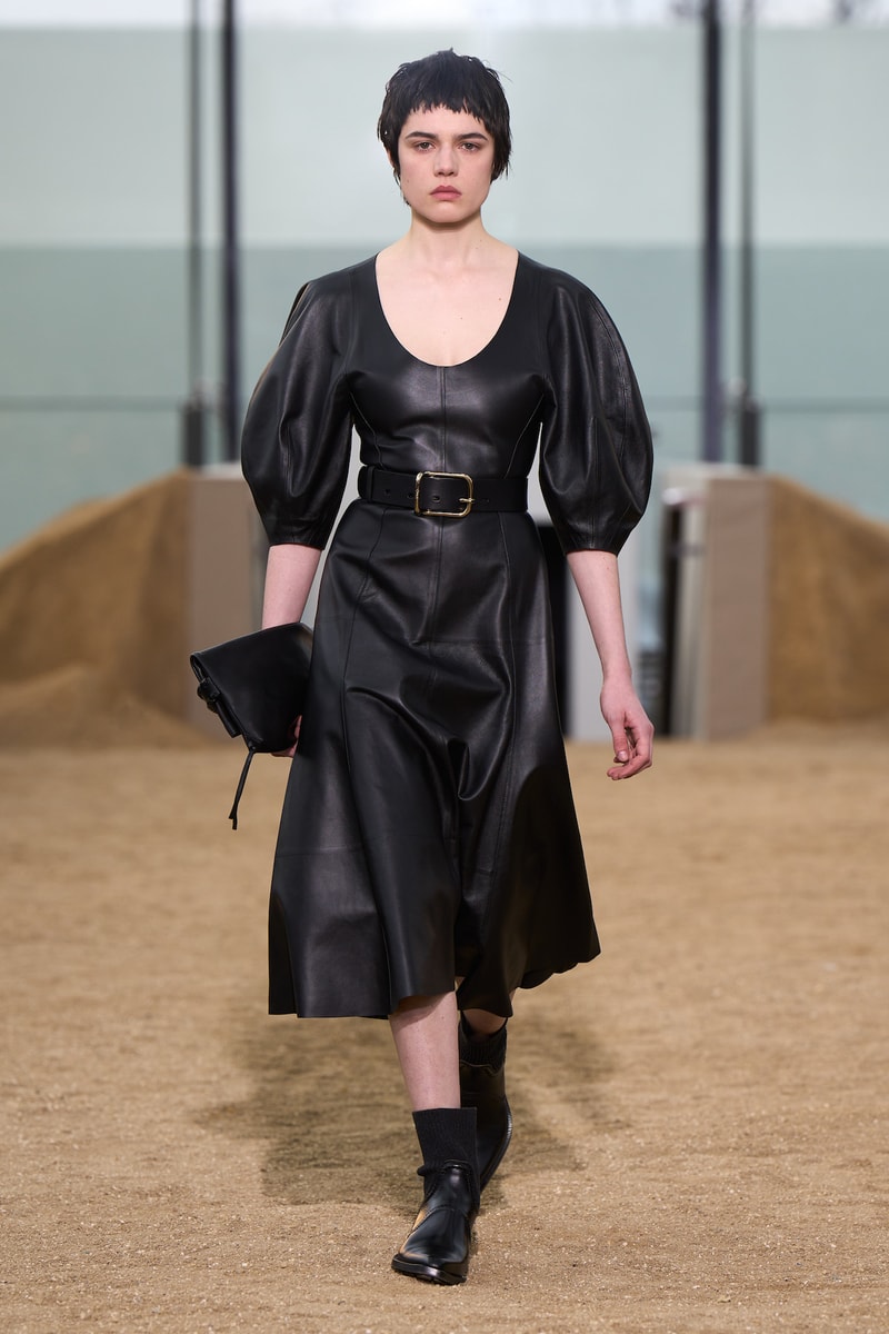 chloe pfw 2022 fw Gabriela Hears climate handbags sustainable