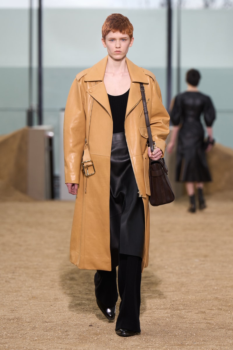 chloe pfw 2022 fw Gabriela Hears climate handbags sustainable