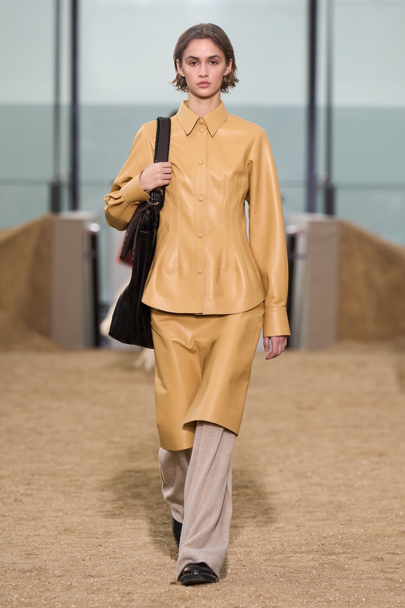 chloe pfw 2022 fw Gabriela Hears climate handbags sustainable