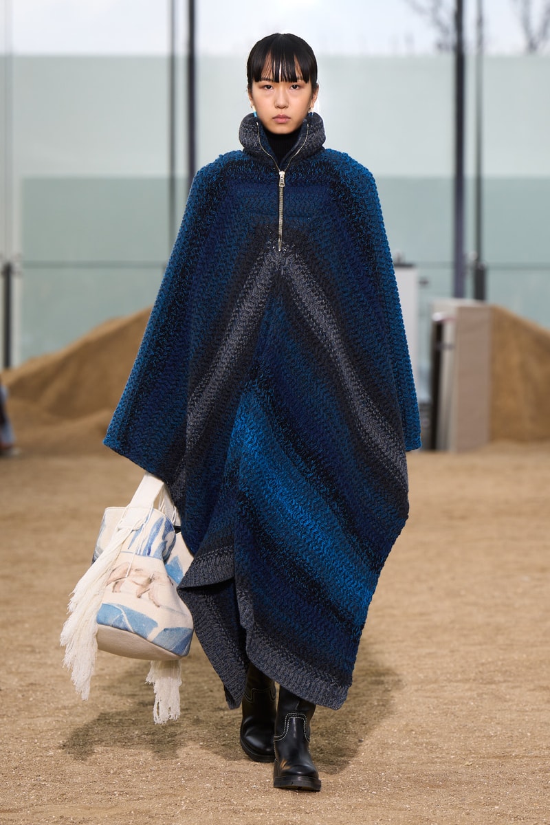 chloe pfw 2022 fw Gabriela Hears climate handbags sustainable