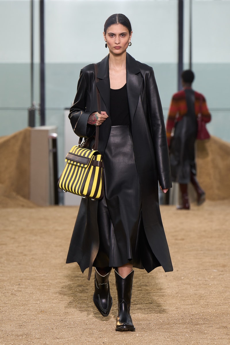 chloe pfw 2022 fw Gabriela Hears climate handbags sustainable