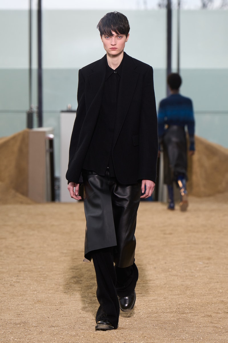 chloe pfw 2022 fw Gabriela Hears climate handbags sustainable