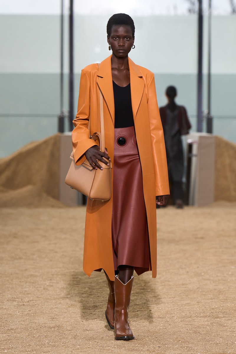 chloe pfw 2022 fw Gabriela Hears climate handbags sustainable