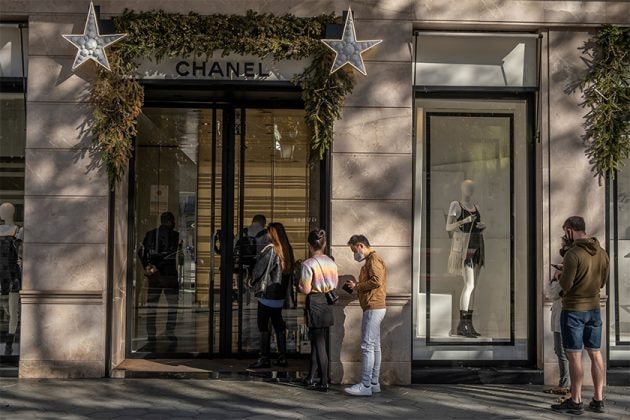 hermes、chanel、louis-vuitton-and-more-luxury-giant-suspend-their-business-in-russia-01