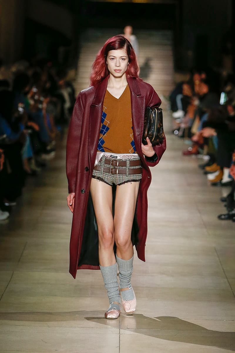 miu miu 2022fw mini skirt short runway collection