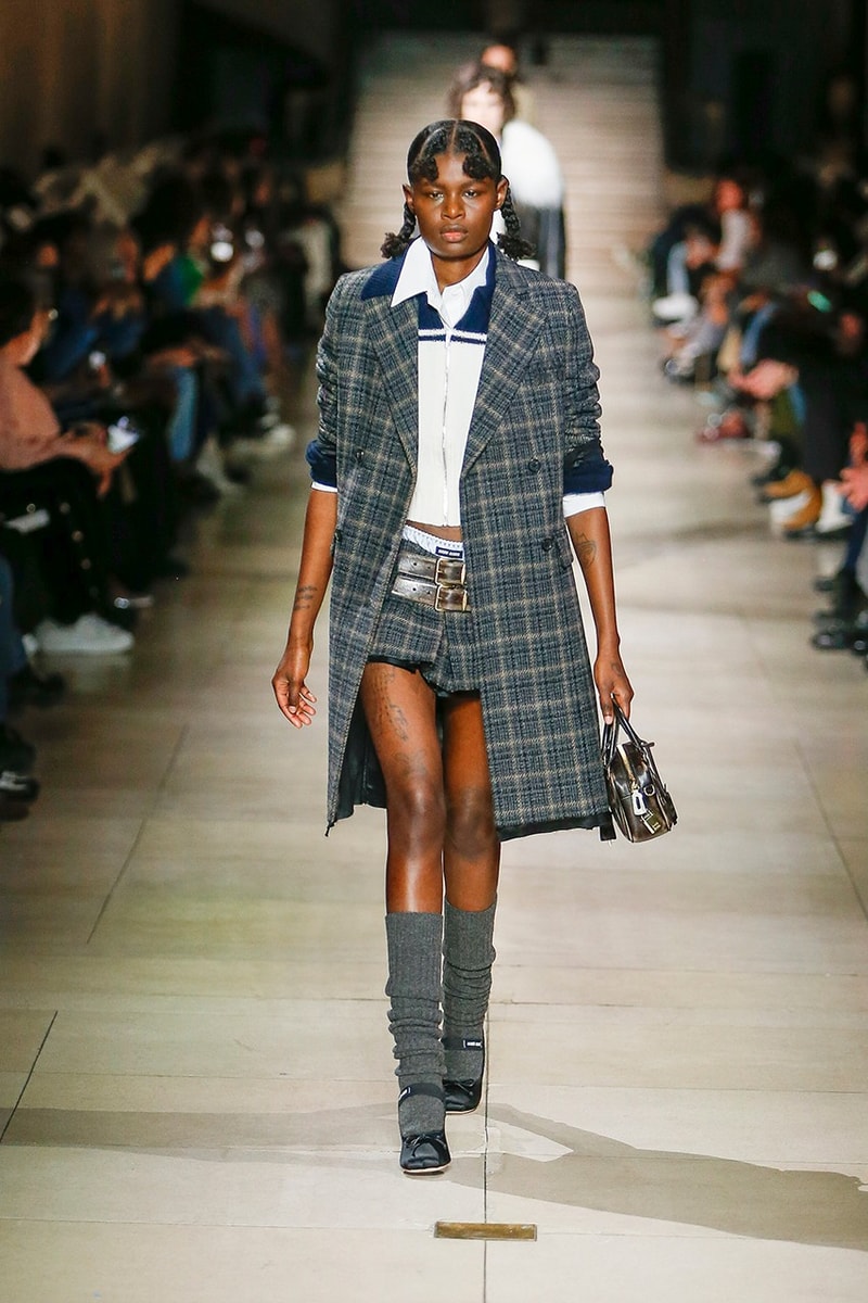 miu miu 2022fw mini skirt short runway collection