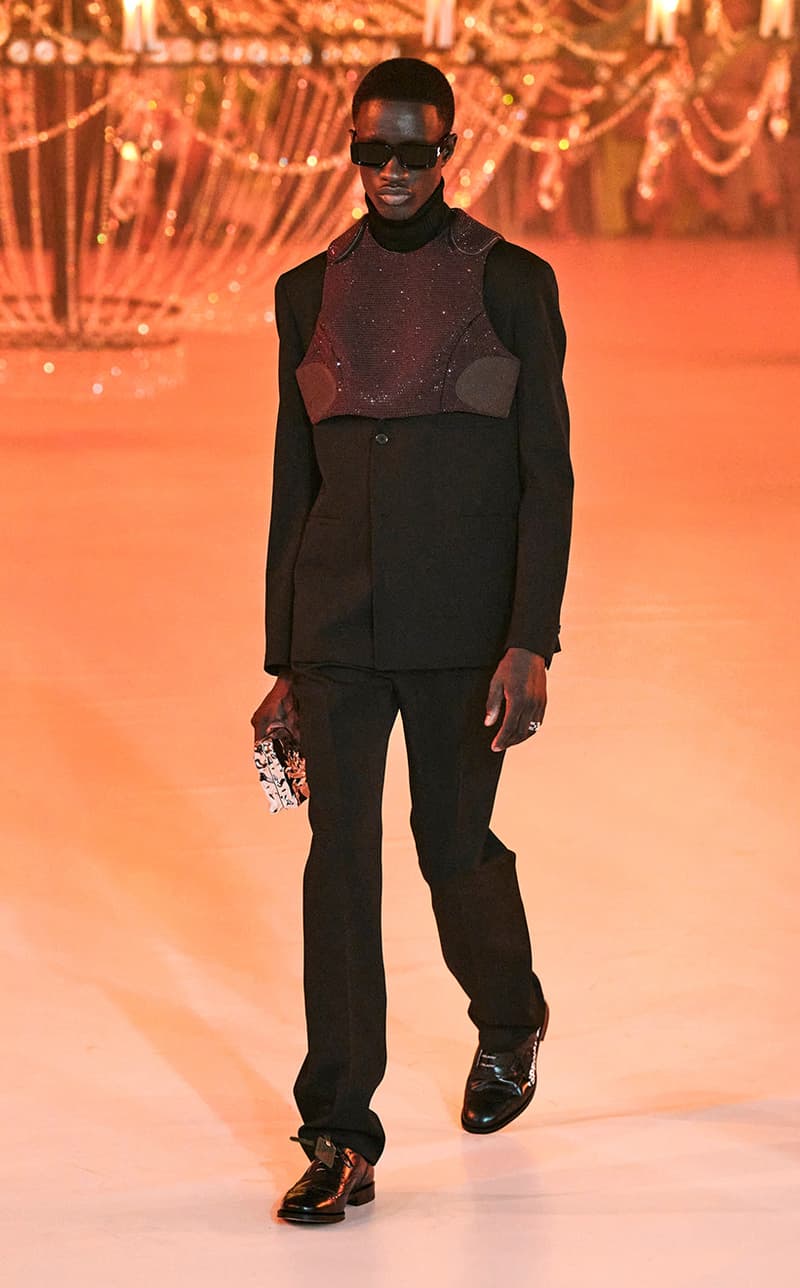 off-white 2022 fall ready-to-wear Runway