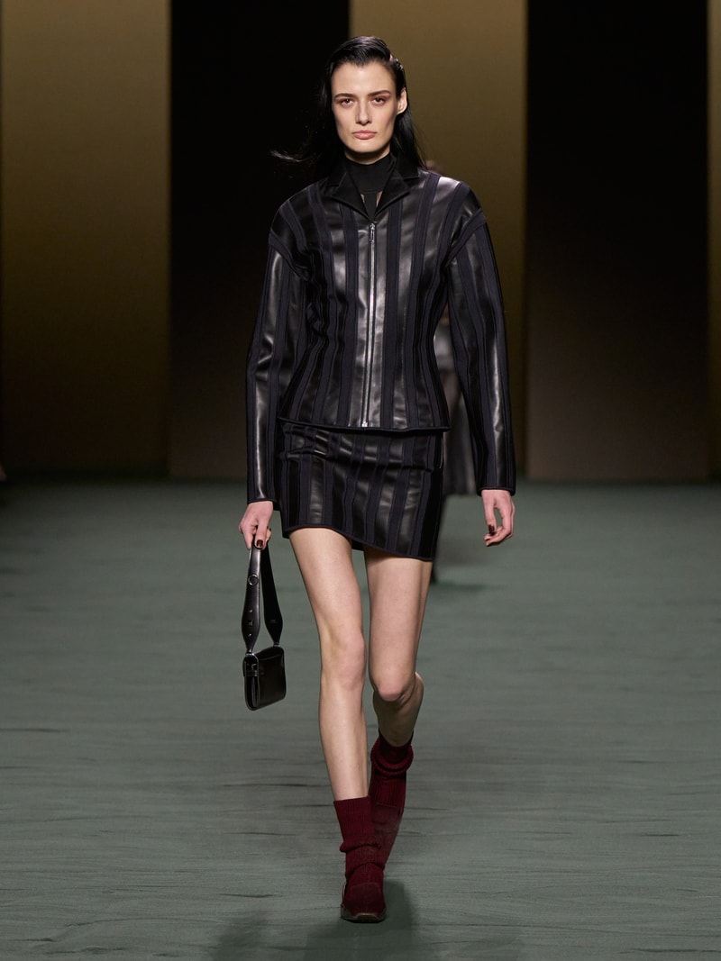hermes pfw 2022 fw Nadège Vanhee-Cybulski runway looks all detail