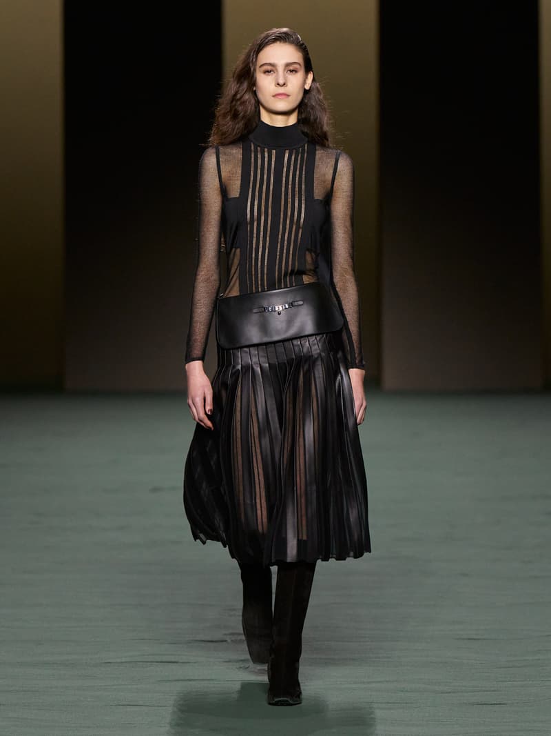 hermes pfw 2022 fw Nadège Vanhee-Cybulski runway looks all detail