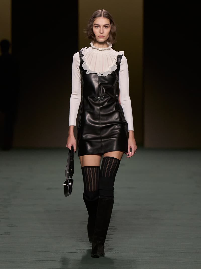 hermes pfw 2022 fw Nadège Vanhee-Cybulski runway looks all detail