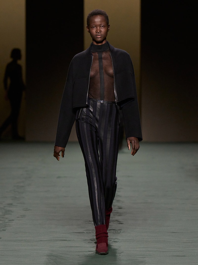 hermes pfw 2022 fw Nadège Vanhee-Cybulski runway looks all detail