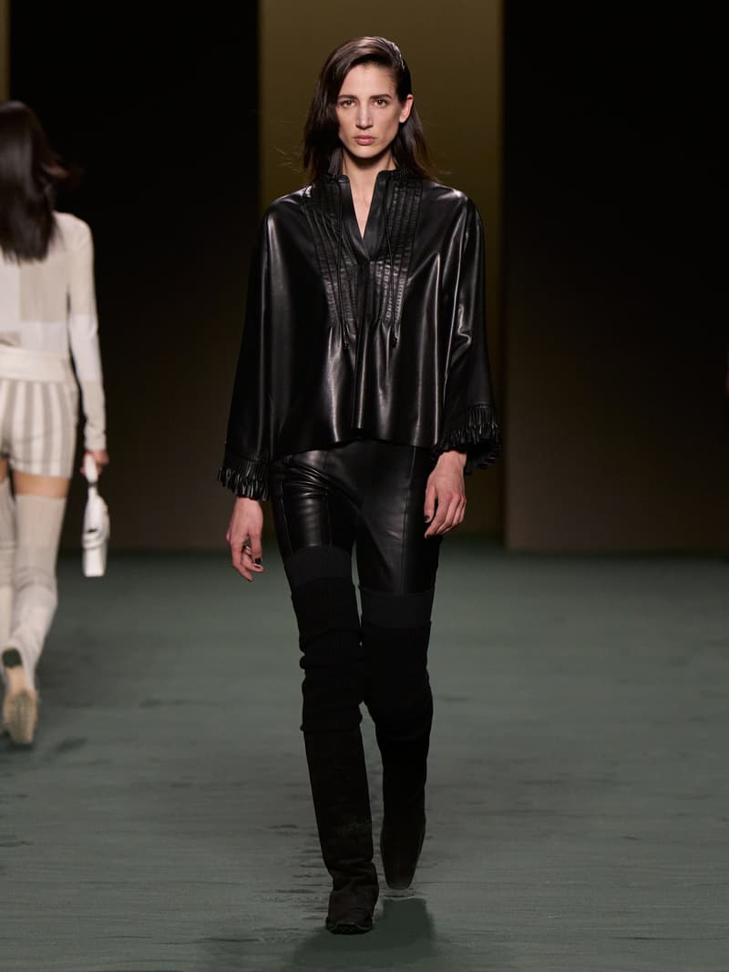 hermes pfw 2022 fw Nadège Vanhee-Cybulski runway looks all detail