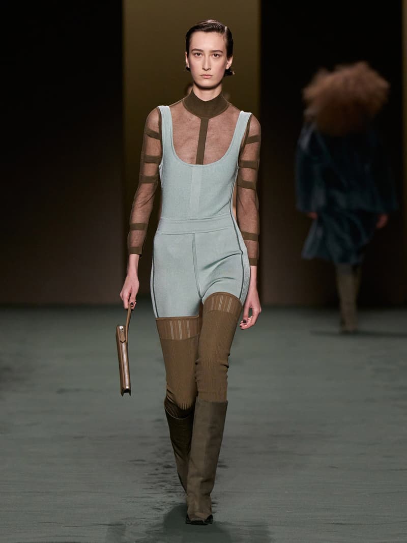 hermes pfw 2022 fw Nadège Vanhee-Cybulski runway looks all detail