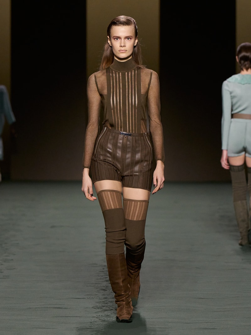 hermes pfw 2022 fw Nadège Vanhee-Cybulski runway looks all detail