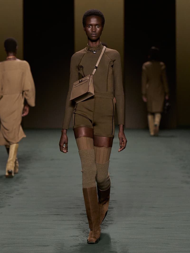 hermes pfw 2022 fw Nadège Vanhee-Cybulski runway looks all detail