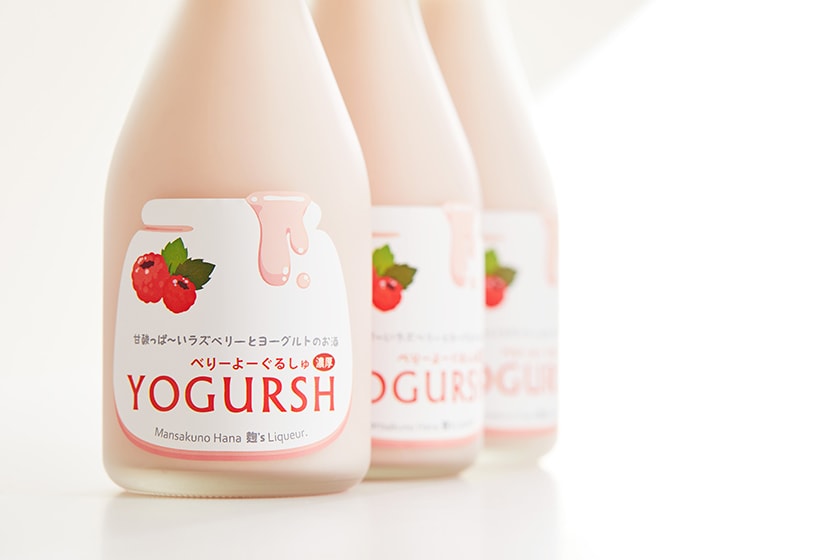 YOGURSH Japanese Sake Washin Shuzou Mansakuno Hana Liqueur