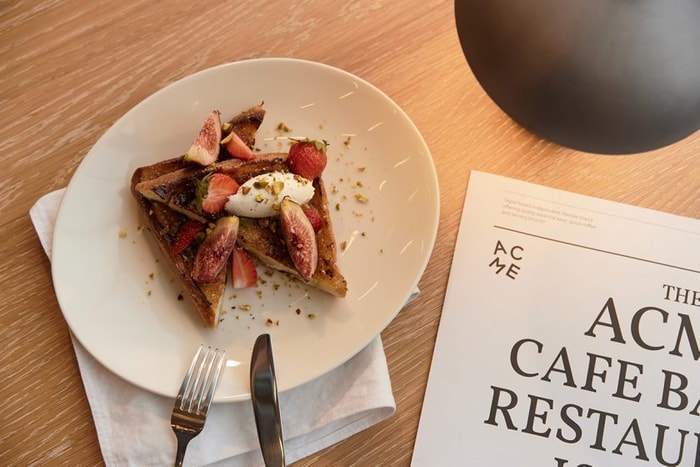 ACME Cafe Bar ＆Restaurant