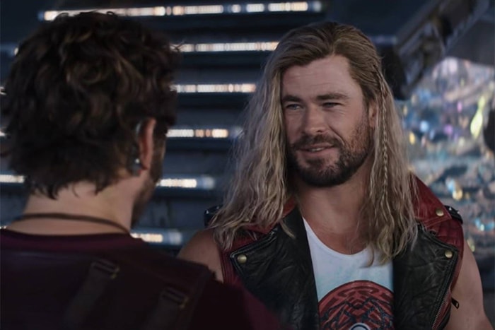 因《Thor: Love and Thunder》預告片中雷神的一隻眼,被粉絲捕捉到 Marvel 的失誤?