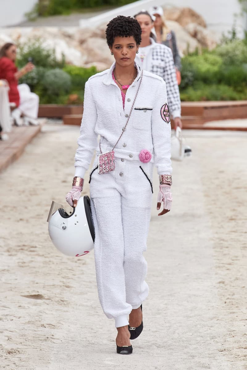 CHANEL 2023 Cruise Runway Fashion Show