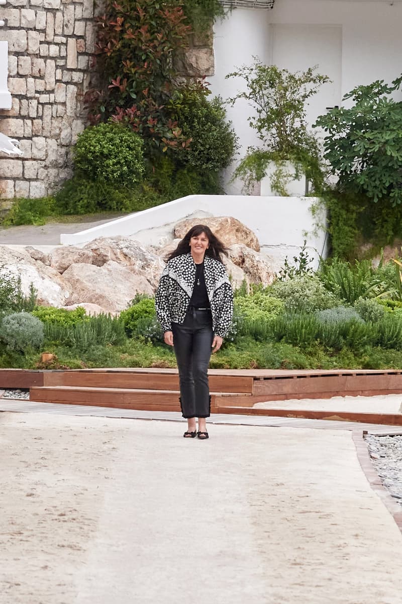 CHANEL 2023 Cruise Runway Fashion Show