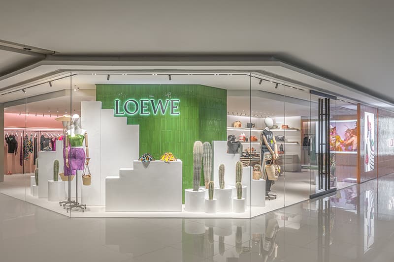 CASA LOEWE Hong Kong Open LOEWE Cubi Bag