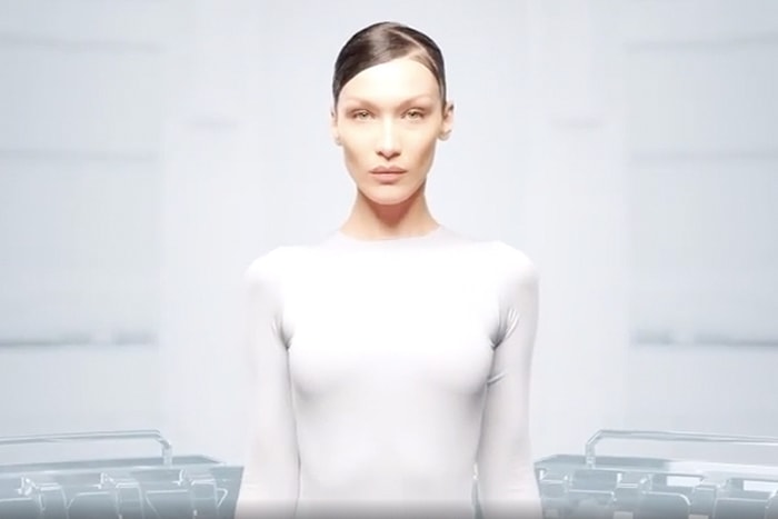 Bella Hadid 發表個人 NFT 系列「CY-B3LLA」,持有者還可以與她見面!