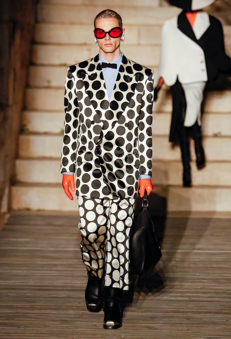 gucci COSMOGONIE alessandro michele runway show all looks story behind detail