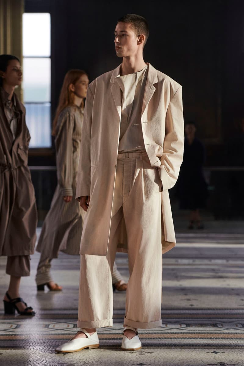lemaire-spring-summer-2023-show
