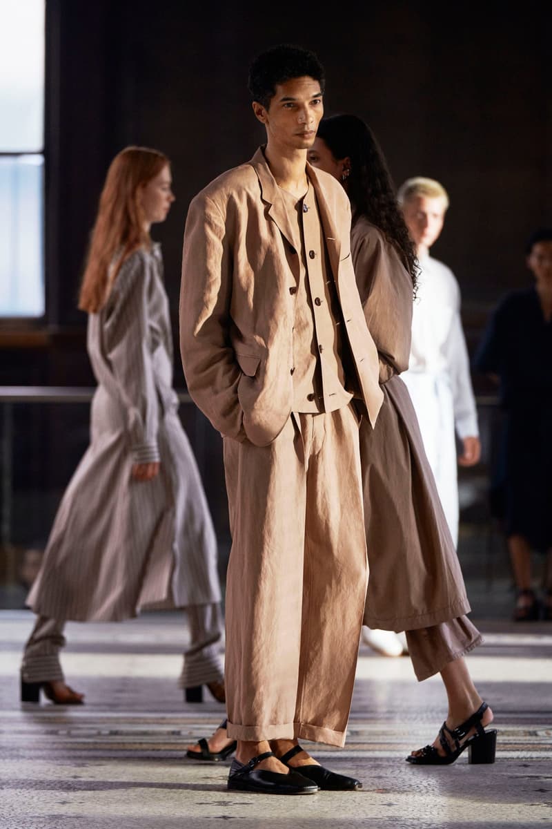 lemaire-spring-summer-2023-show