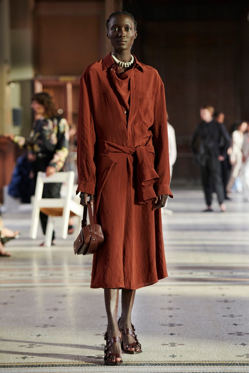 lemaire-spring-summer-2023-show