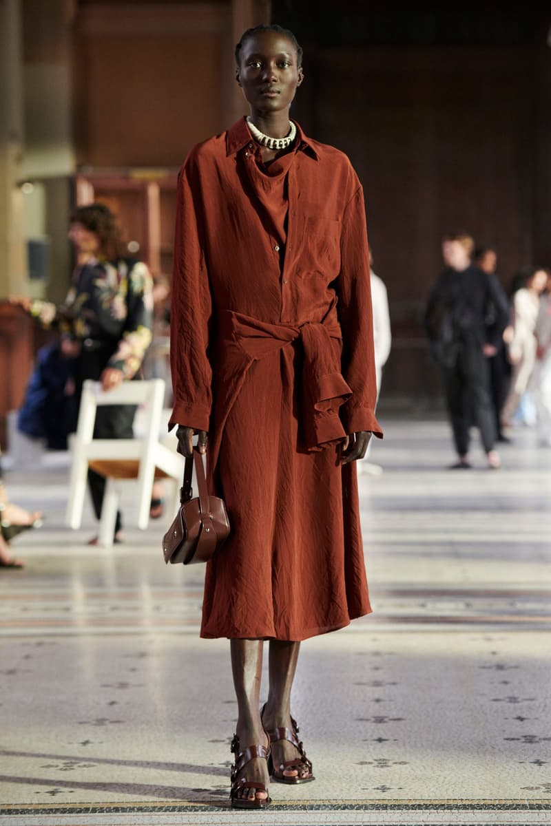 lemaire-spring-summer-2023-show